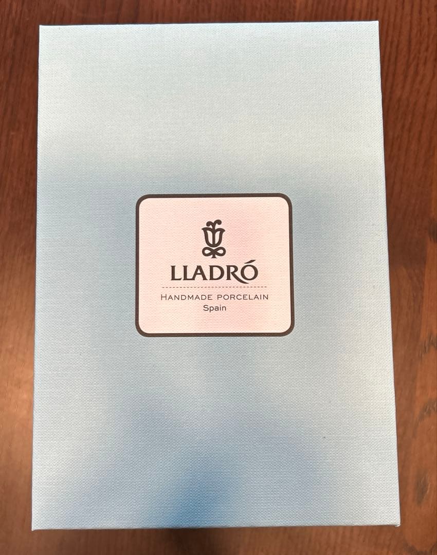 リアドロ　パフィー（惜しまぬ愛／ウサギ）