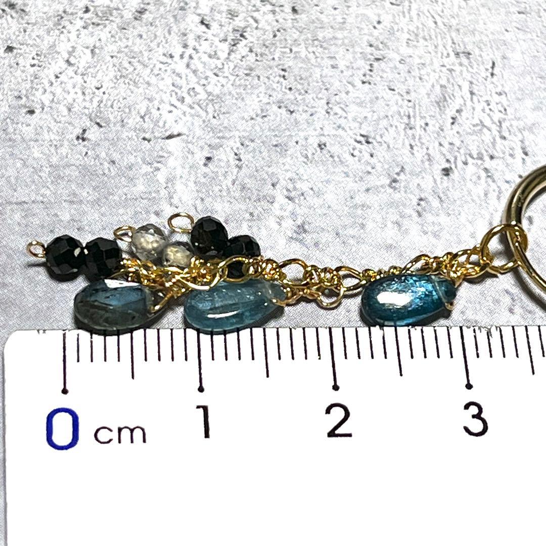 【カイヤナイトの雫】カイヤナイト、トパーズ他　チャームピアスイヤリング