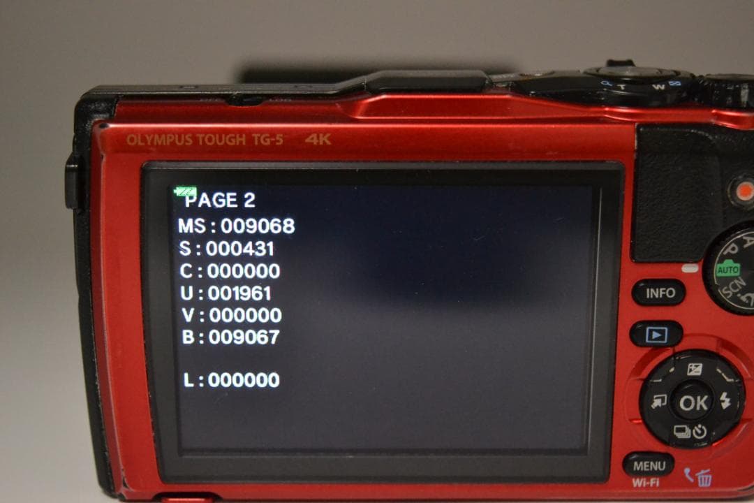 オリンパス　OLYMPUS TOUGH TG-5 4K 防水カメラ