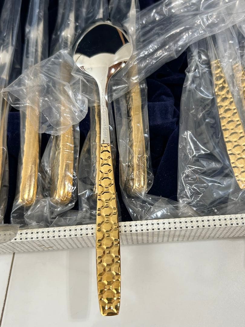 ノリタケ　Noritake カトラリーセット 24点箱付