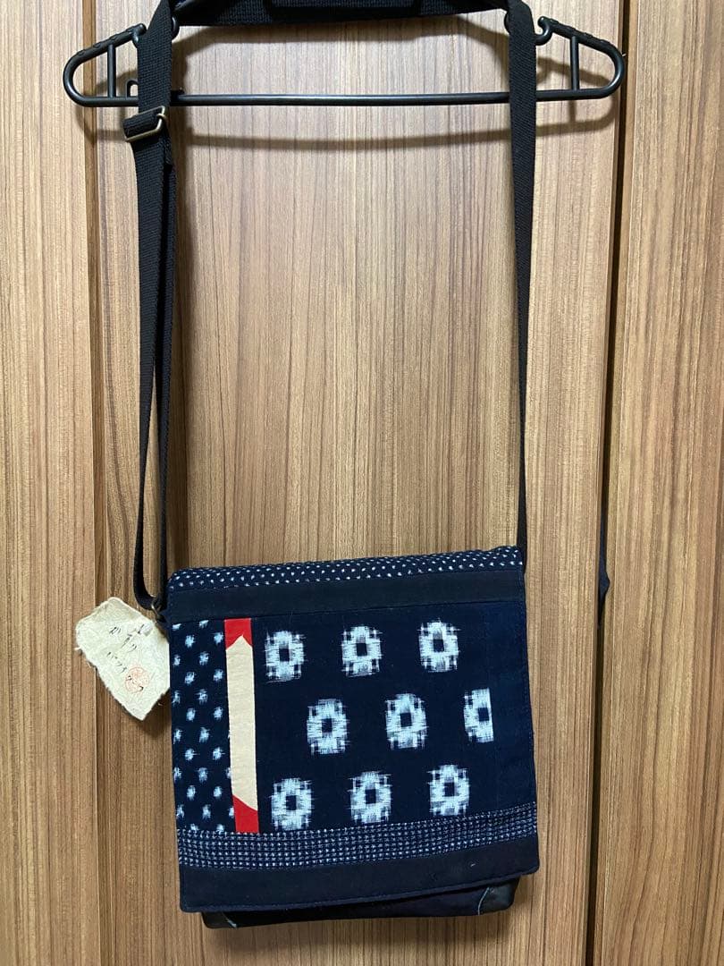 かすり・パッチワーク・かぶせ付きショルダーバッグ