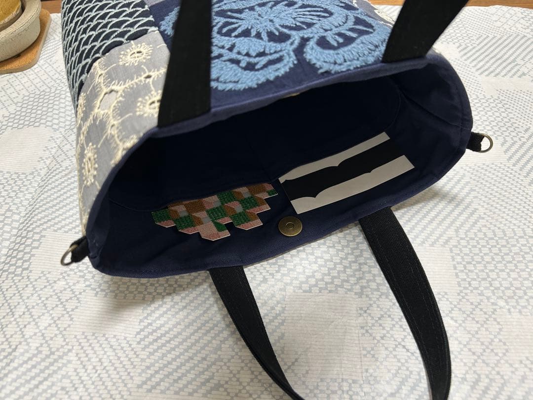 ハンドメイド・ミナペルホネン・パッチのマチ付きトート