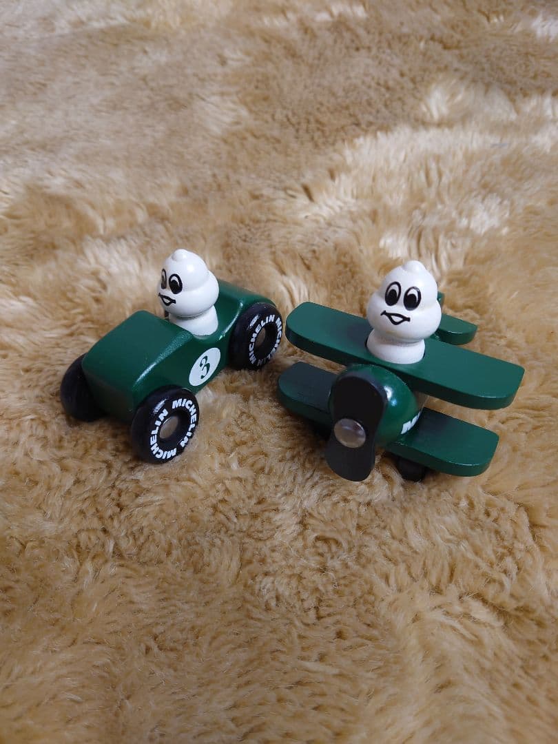 ミシュラン ビバンダム 木製ミニカー飛行機 ３台セット