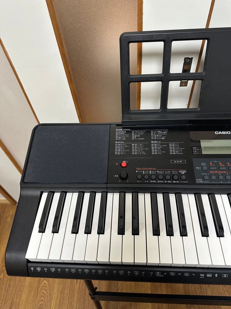 美品CASIO デジタル 電子キーボード CТ-X700 スタンド付き99%