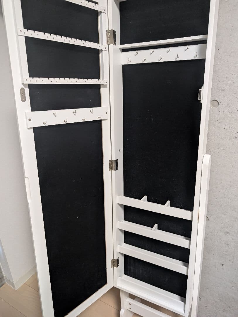 【組立不要】アクセサリー収納付スタンドミラーSOFIA