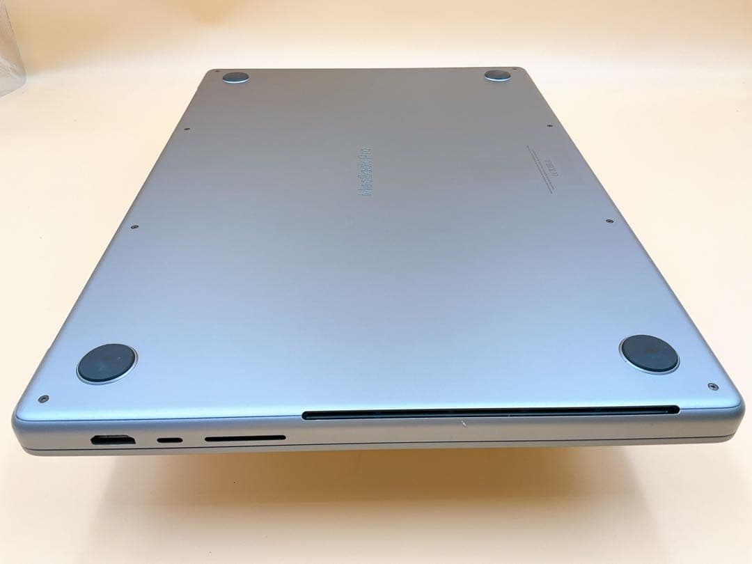 Macbook Pro 2021 16インチ M1 Pro 16GB/500GB