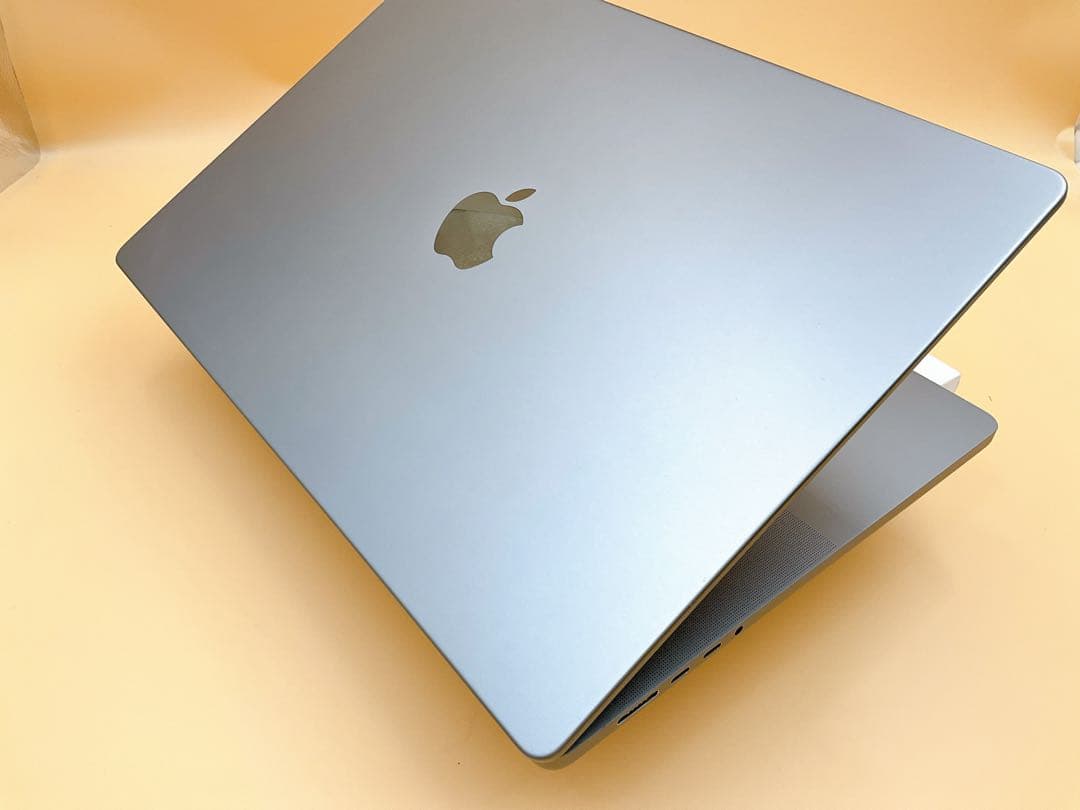 Macbook Pro 2021 16インチ M1 Pro 16GB/500GB