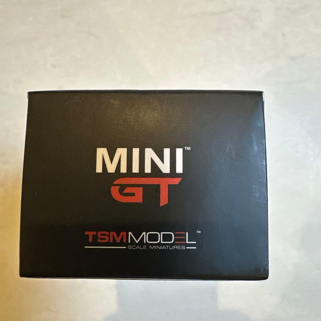MINI GT LBWK NISSAN GTR ライトブルーNO.184