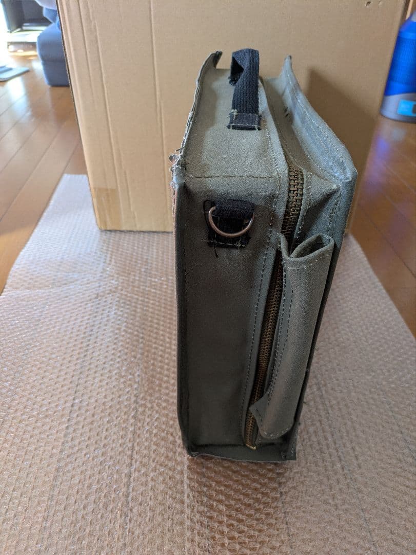 自衛隊 ビンテージ 箱型バッグ