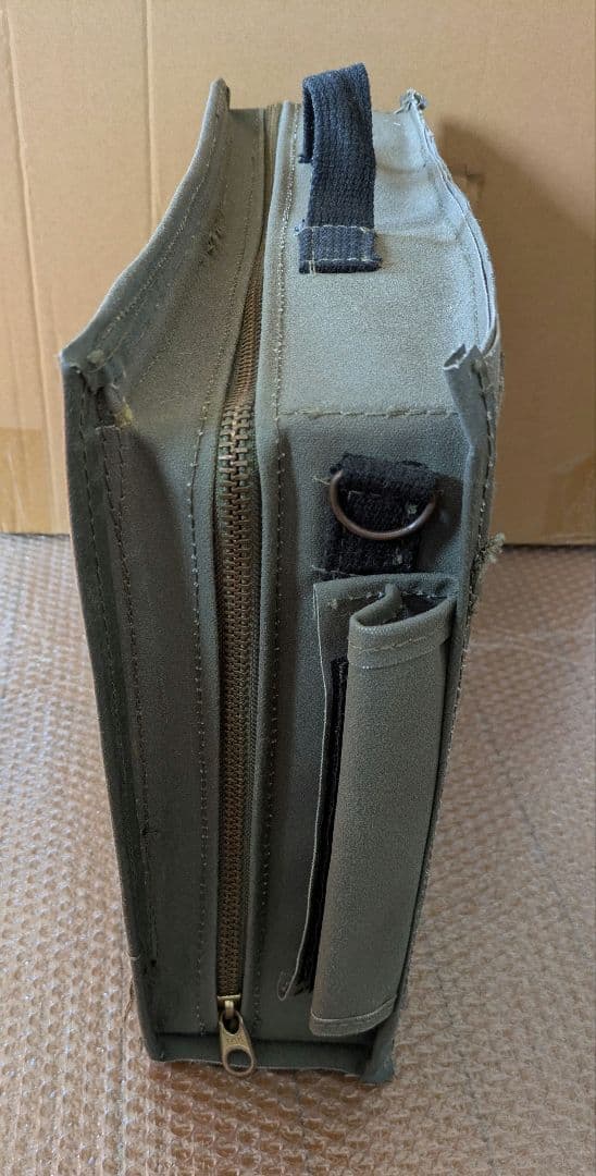自衛隊 ビンテージ 箱型バッグ
