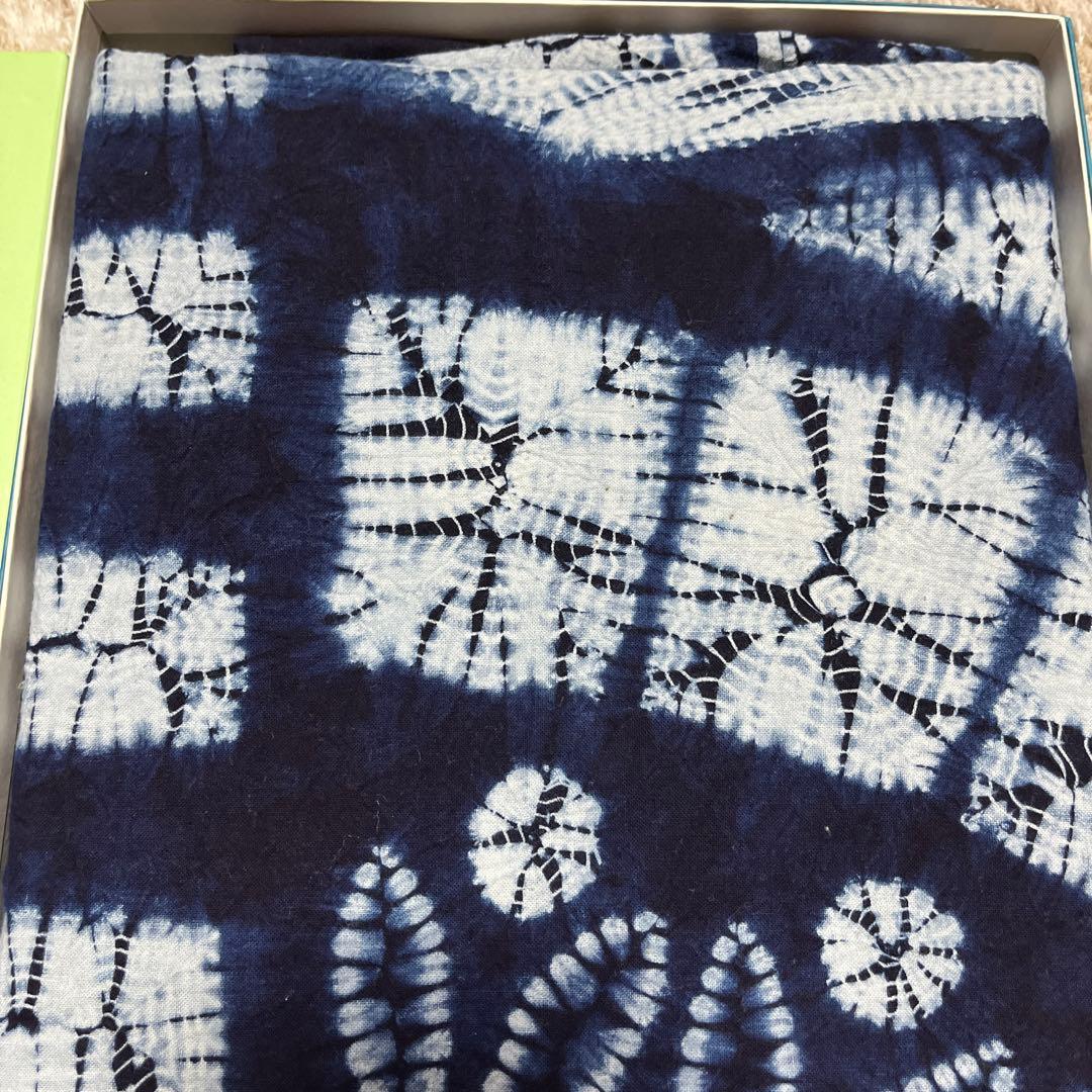 藍染　手絞り　草木染　テーブルクロス　マルチカバー　生地　布　177×143㎝