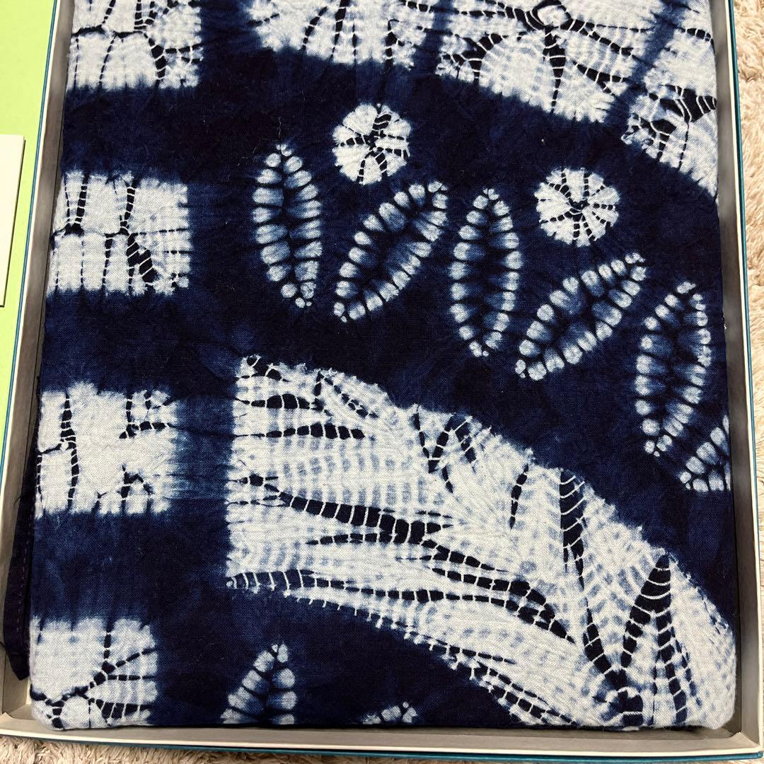 藍染　手絞り　草木染　テーブルクロス　マルチカバー　生地　布　177×143㎝