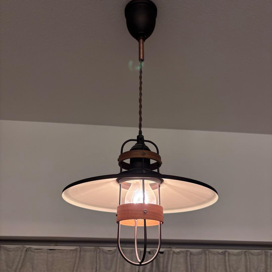 niko and… フィノーランプ ブラック インダストリアル 照明