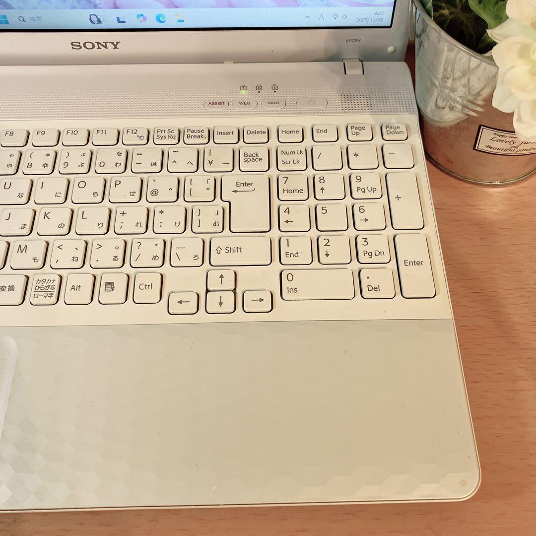✨️大人気VAIO✨️初心者向け✨️Windows11✨️カメラつき白ノートパソコン