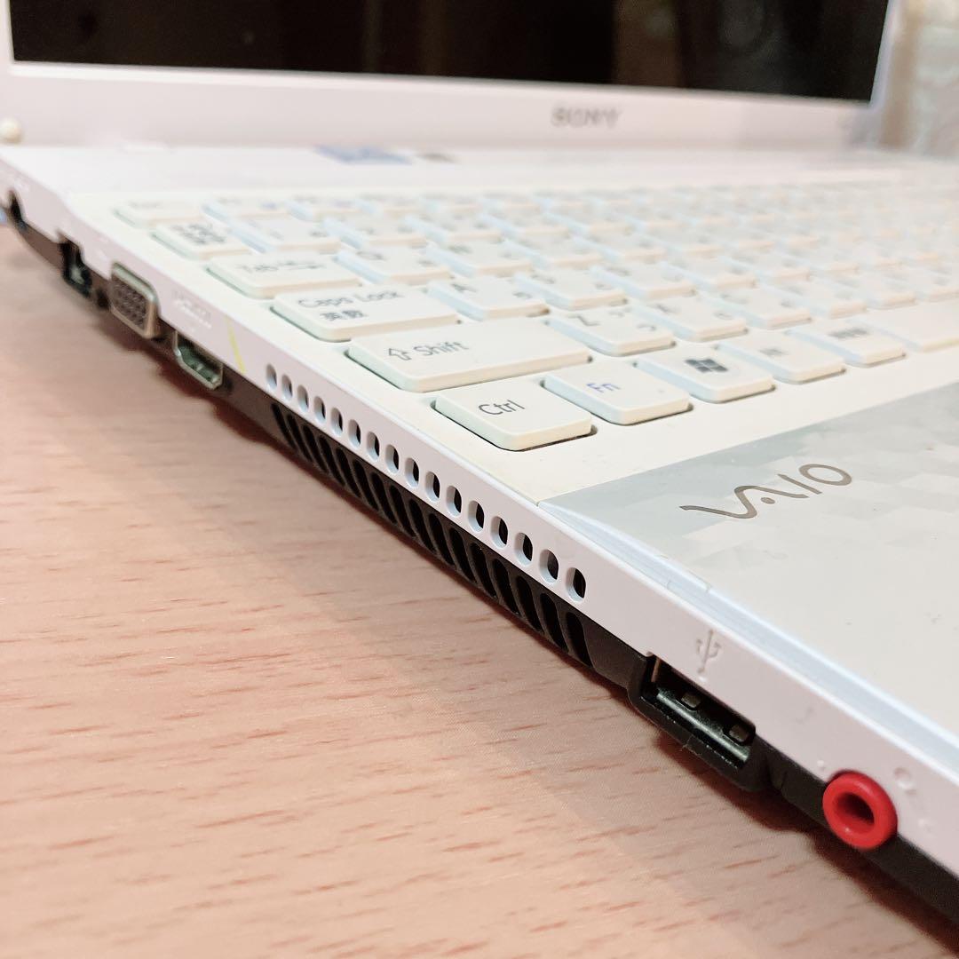 ✨️大人気VAIO✨️初心者向け✨️Windows11✨️カメラつき白ノートパソコン