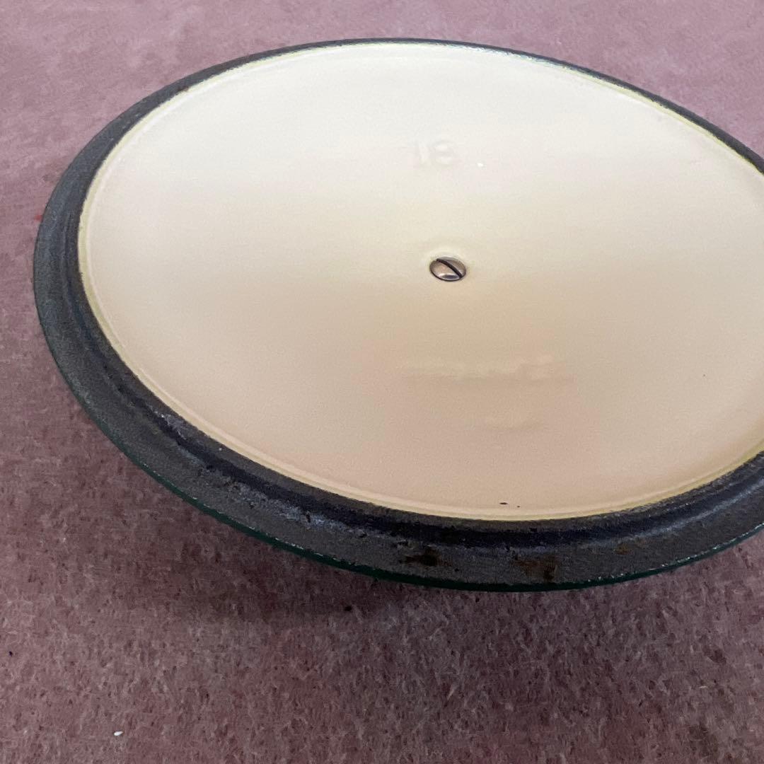 レアカラー　ルクルーゼ　ココットロンド　18cm