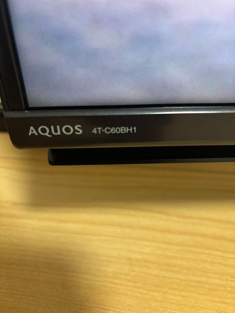 ジャンク品　シャープ　AQUOS ４Ｔ－Ｃ６０ＢＨ１