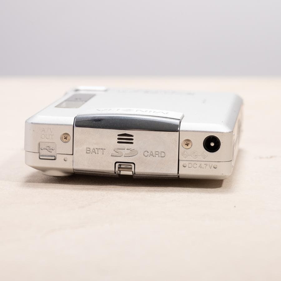 【スマホ転送OK】MINOLTA DIMAGE Xt シルバー 動作確認済み