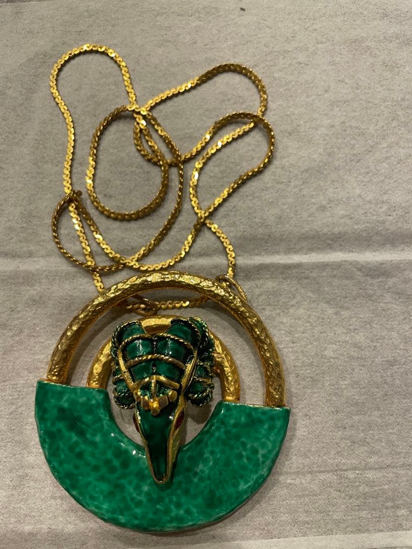 山羊座の幸運のメダル