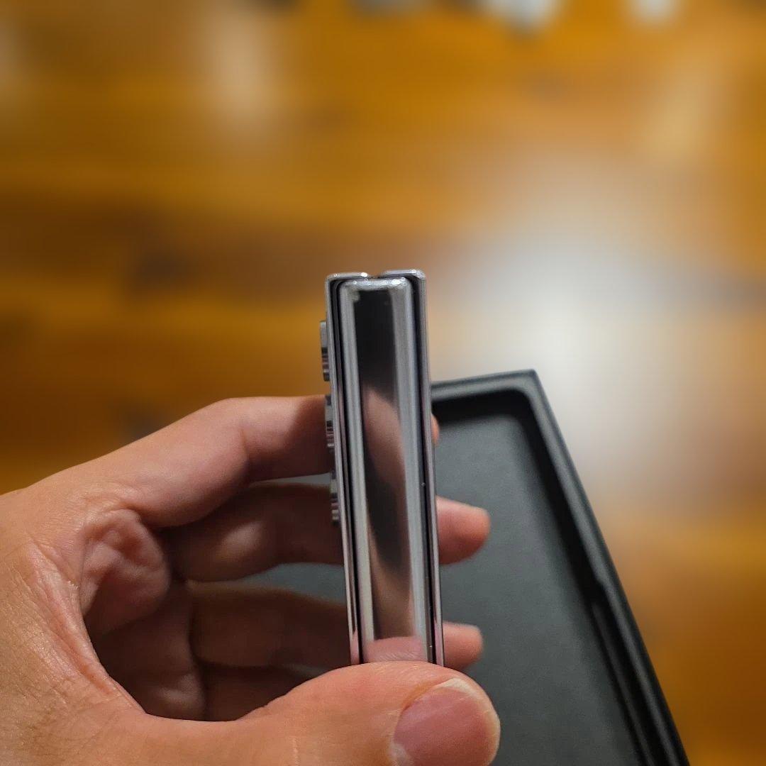 ニコ　Galaxy z fold 5 SC-55D 国内simフリー