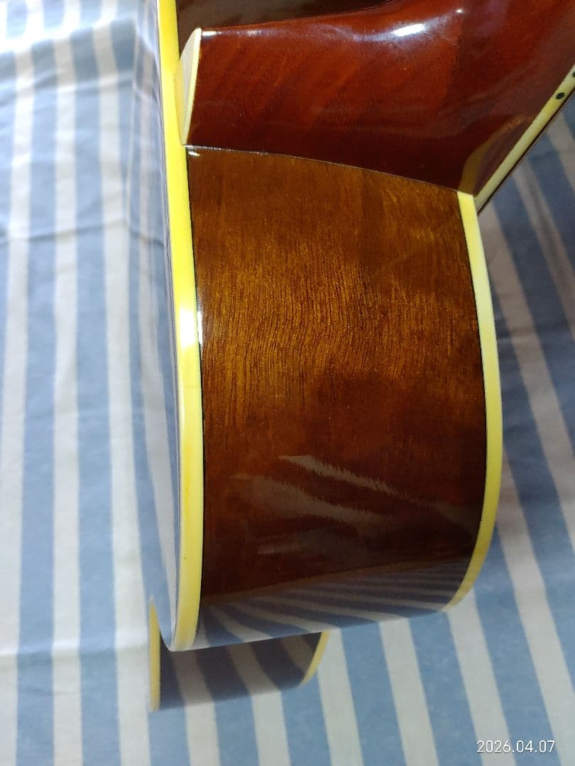 Staffordの初心者の方に最適なOOOサイズのアコギSF-250F美品です。