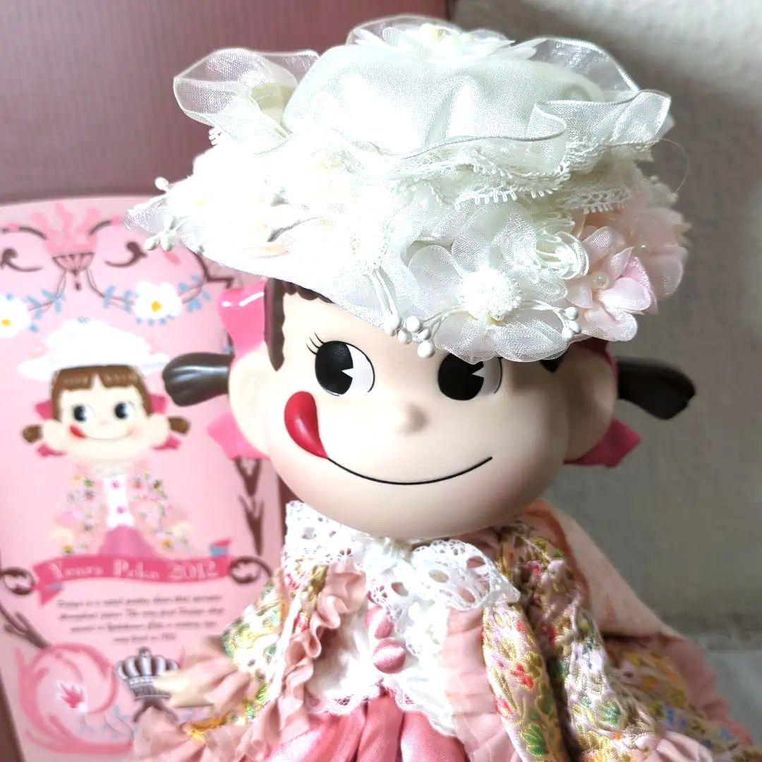 【SALE】2012　years　ペコちゃん　ビスクドール　限定品　希少　美品