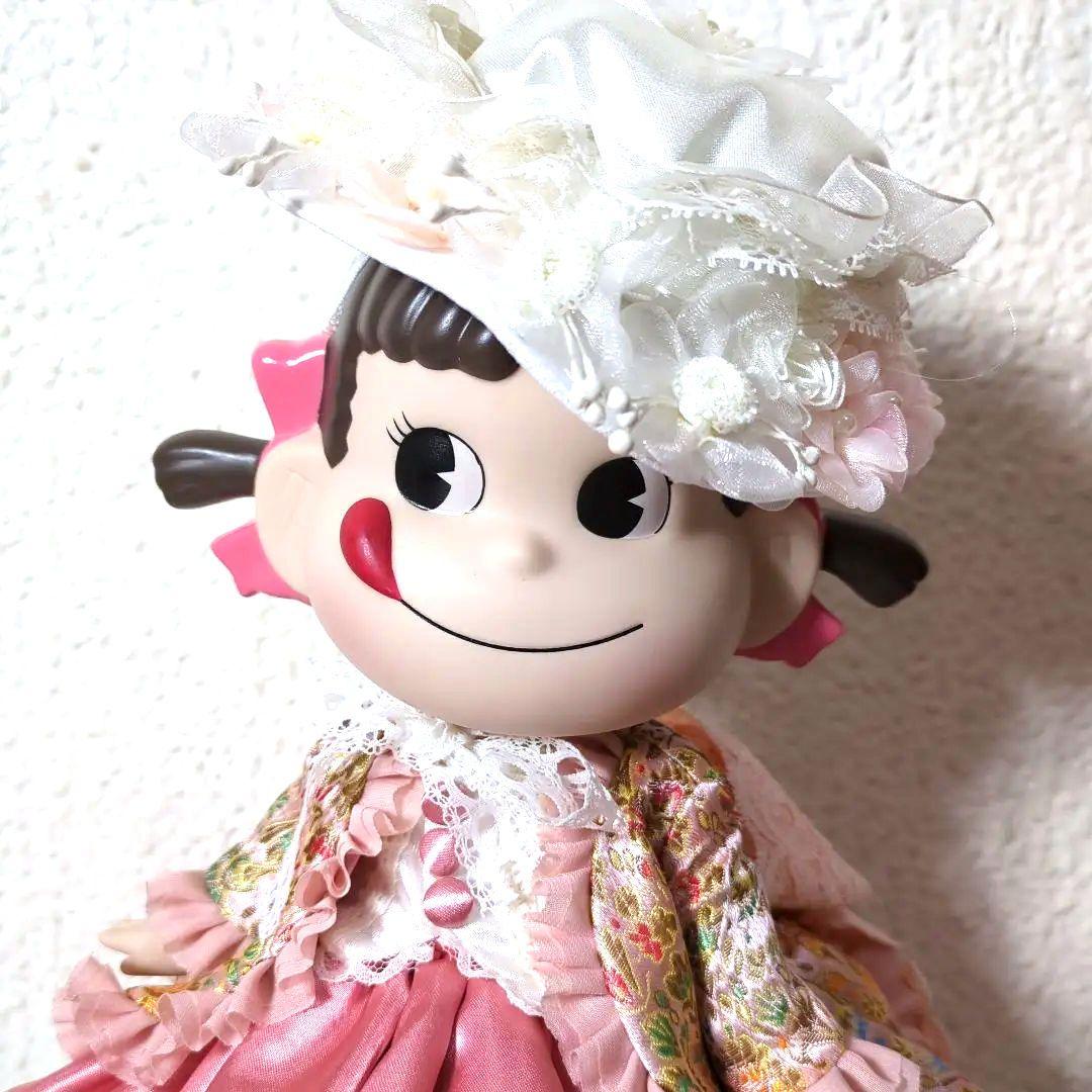 【SALE】2012　years　ペコちゃん　ビスクドール　限定品　希少　美品