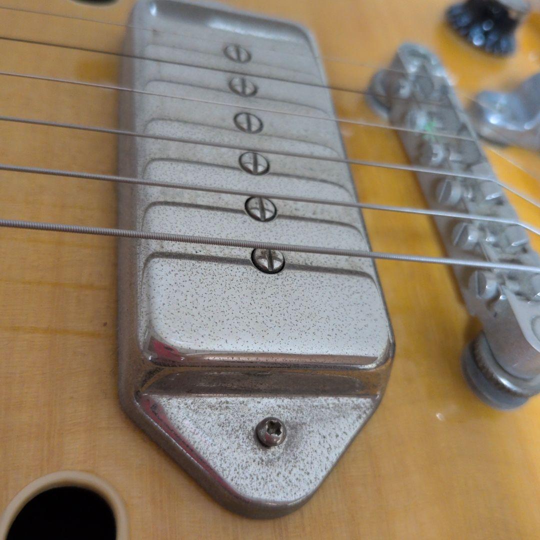 Epiphone wildcatセミホロウボディ ギター