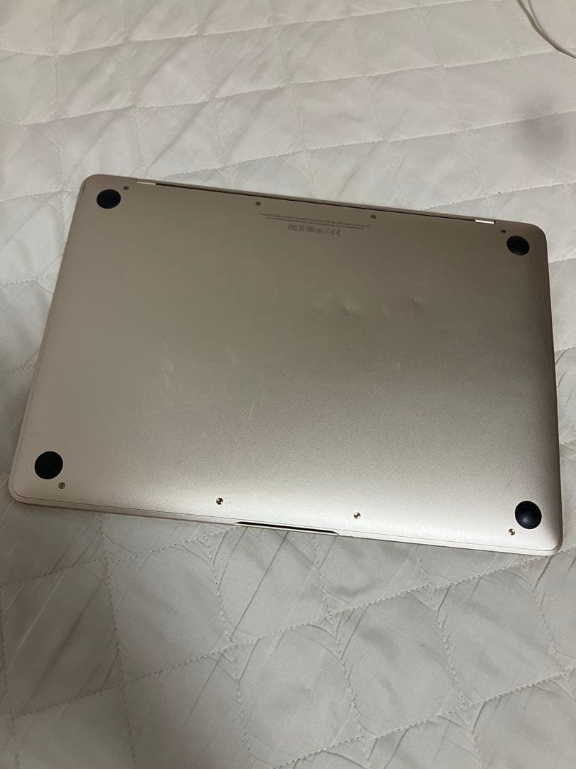 Apple MacBook (Retina 12-inch 2017)ゴールド