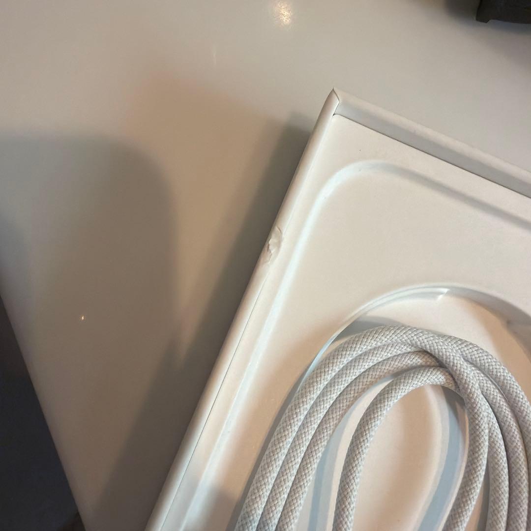 Apple iPhone 16 plus ホワイト 本体 充電ケーブル付き