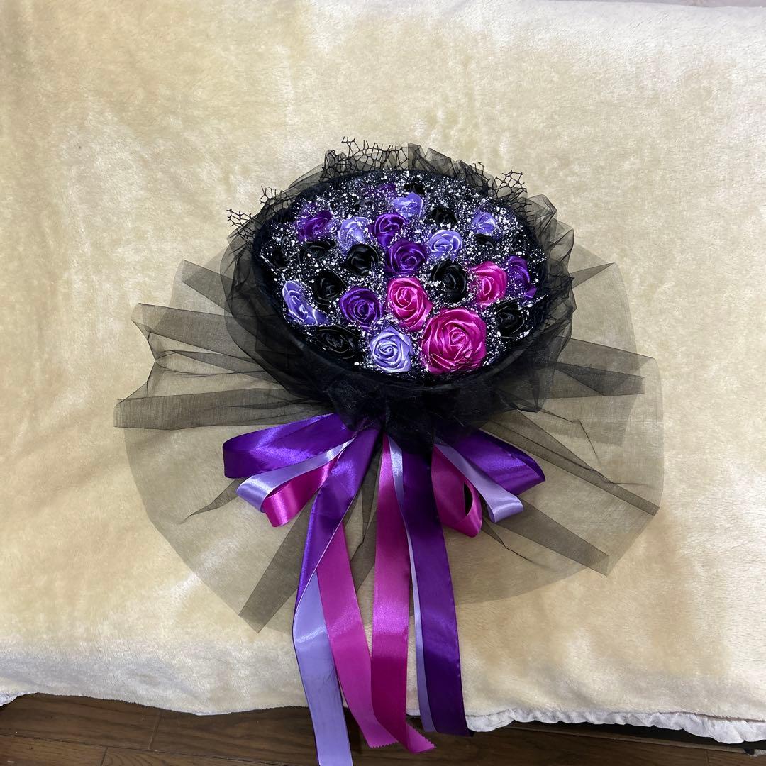 33本黒紫バラブーケ 1本大きいバラ付き❣️3層長いリボン❣️ミッキーシェイプ永生花