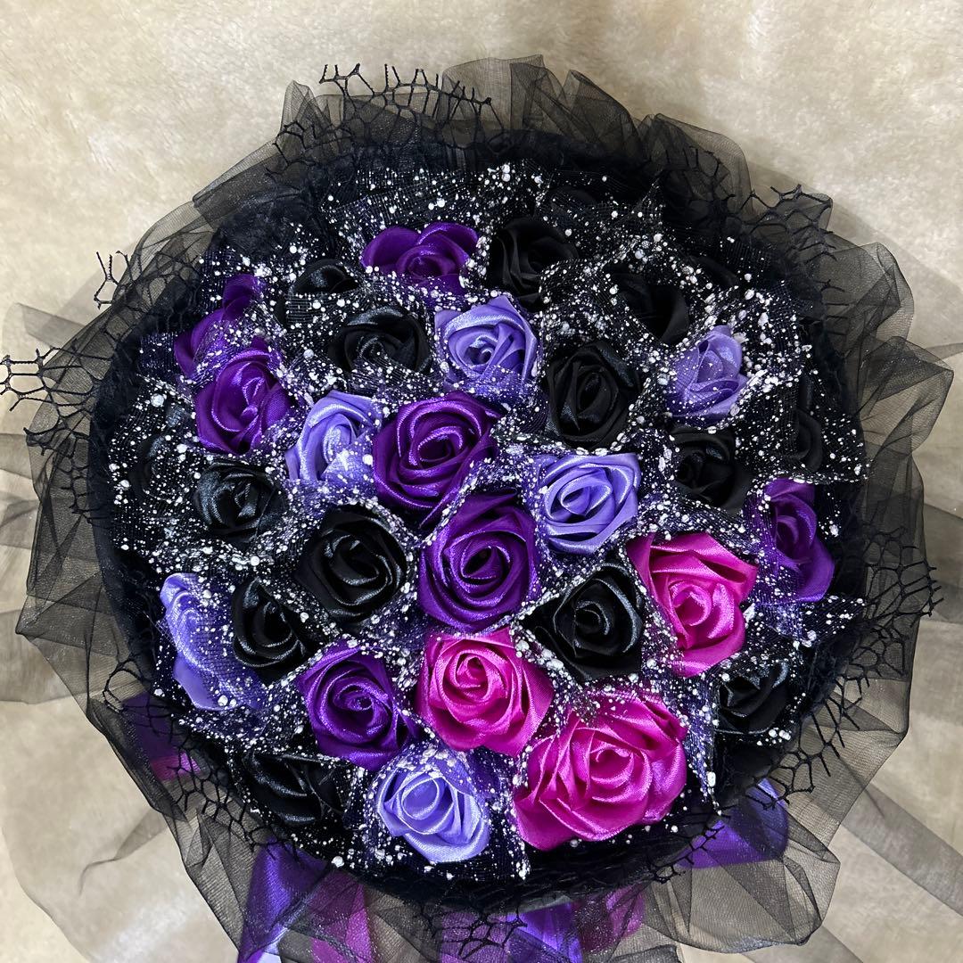 33本黒紫バラブーケ 1本大きいバラ付き❣️3層長いリボン❣️ミッキーシェイプ永生花