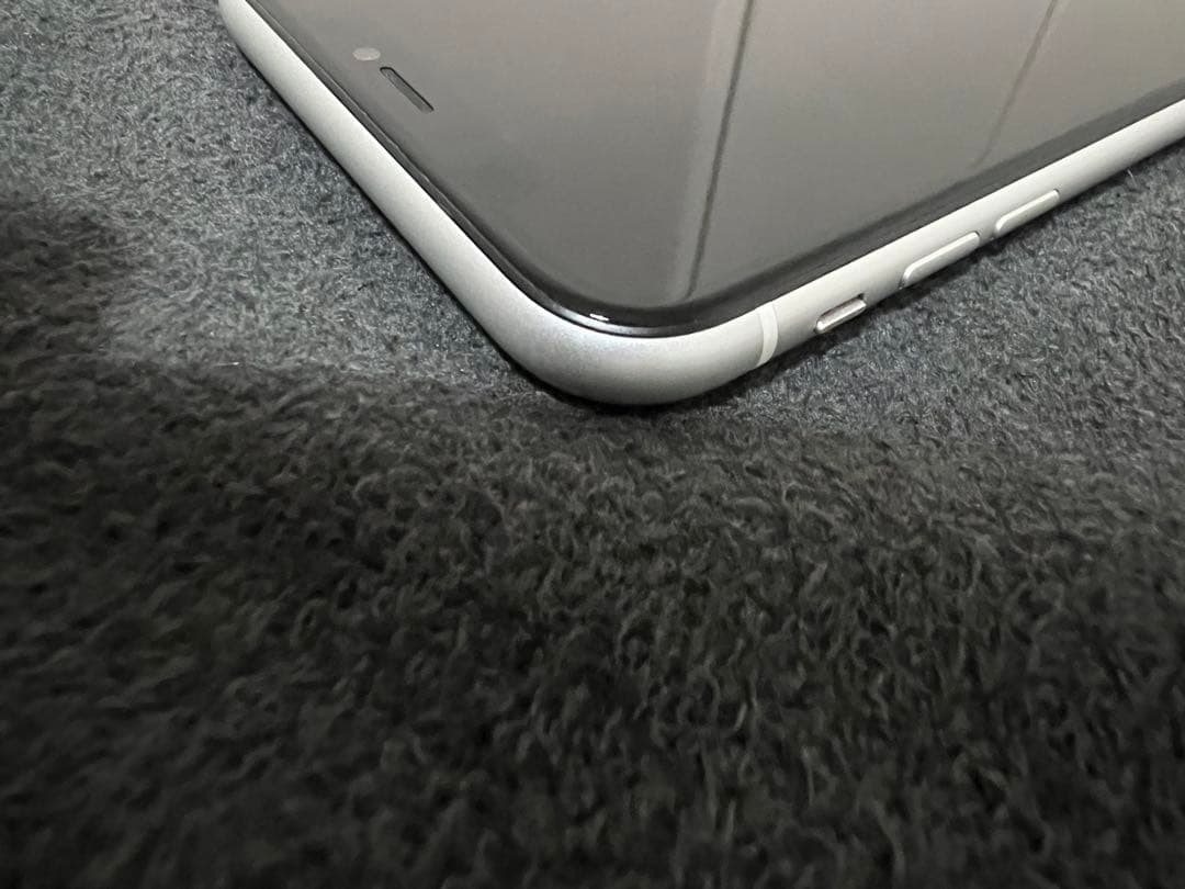 【美品】iPhone XR [ホワイト] [容量]64GB SIMフリー