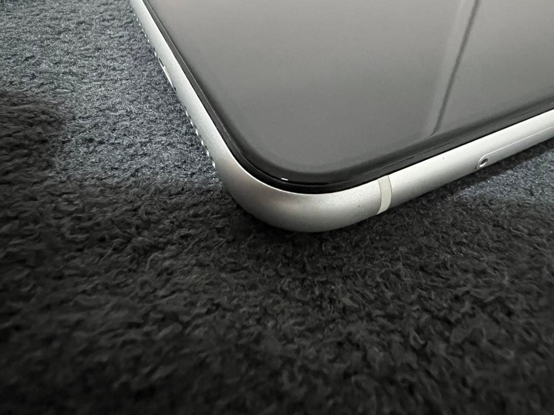 【美品】iPhone XR [ホワイト] [容量]64GB SIMフリー