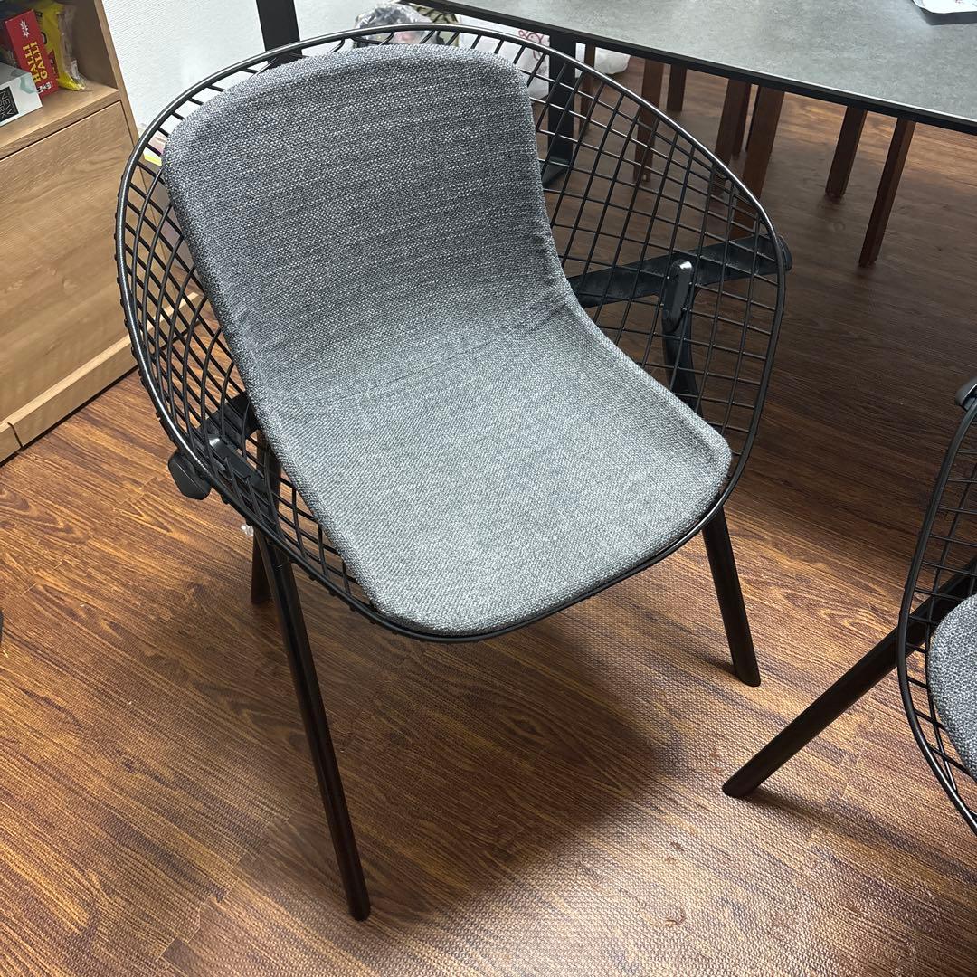 カッシーナ KOBI アームチェア