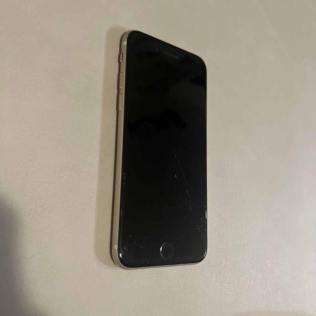 ジャンク品　iPhoneSE3 128G ブラック
