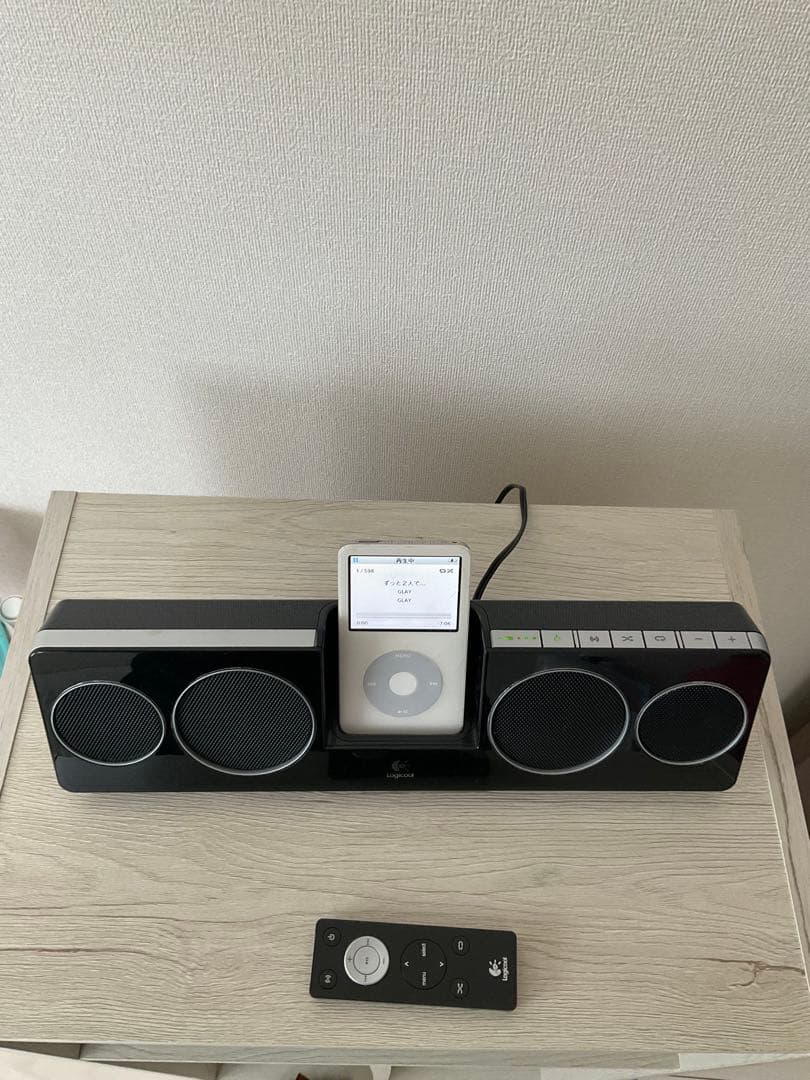 iPod第４世代　30G &logicool スピーカーのセット