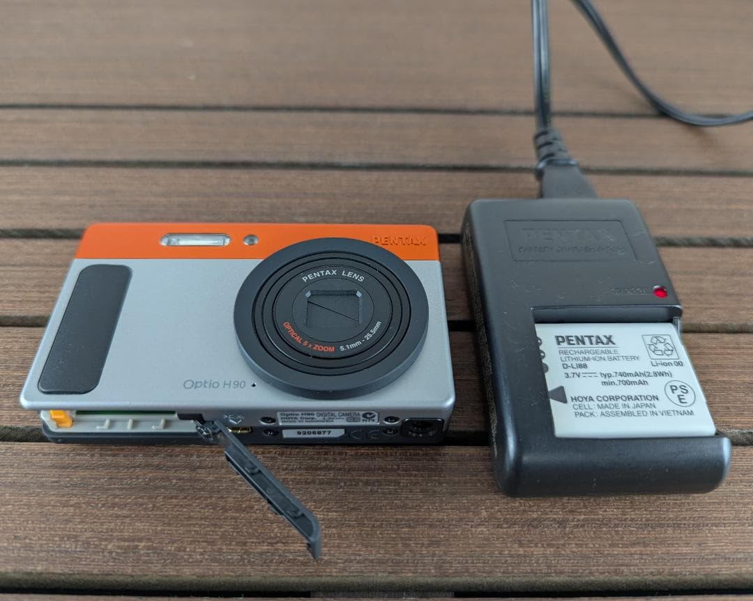 PENTAX Optio H90 コンパクトデジタルカメラ + 純正ケース他