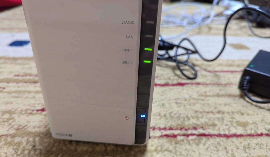 外付けハードディスク・ドライブ Synology DS216j NAS + HDD 4TB