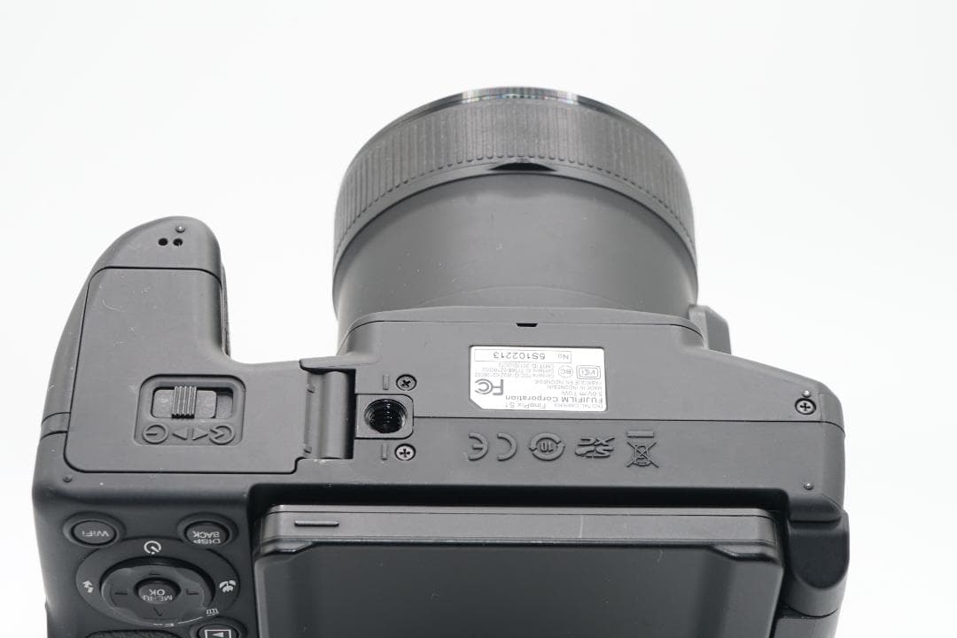FUJIFILM FINEPIX S1　充電器バッテリー２個付き　実写画像あり