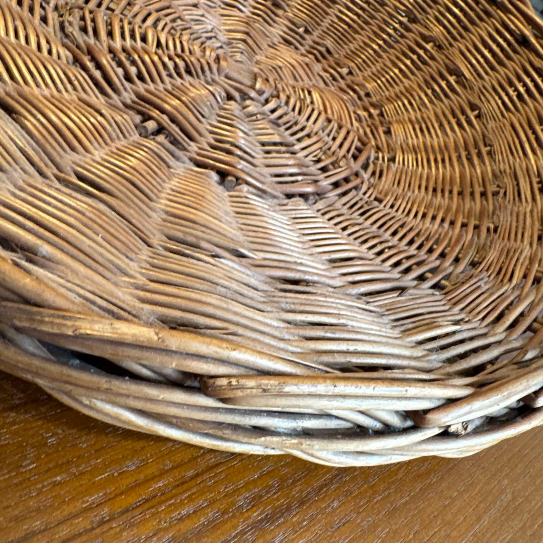 アンティークフランス手編みの籐製円形かご