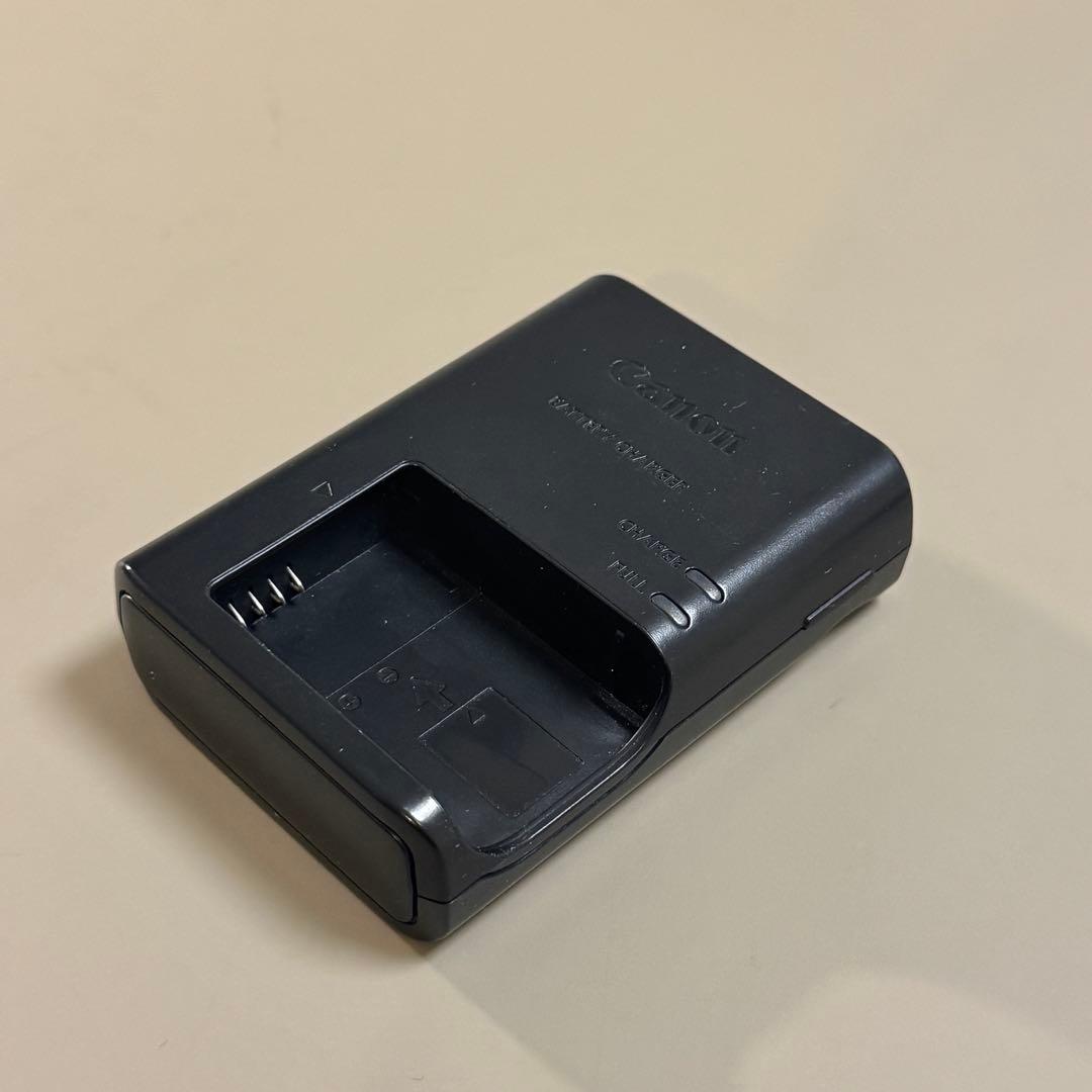 Canon EOS Kiss M ダブルレンズキット