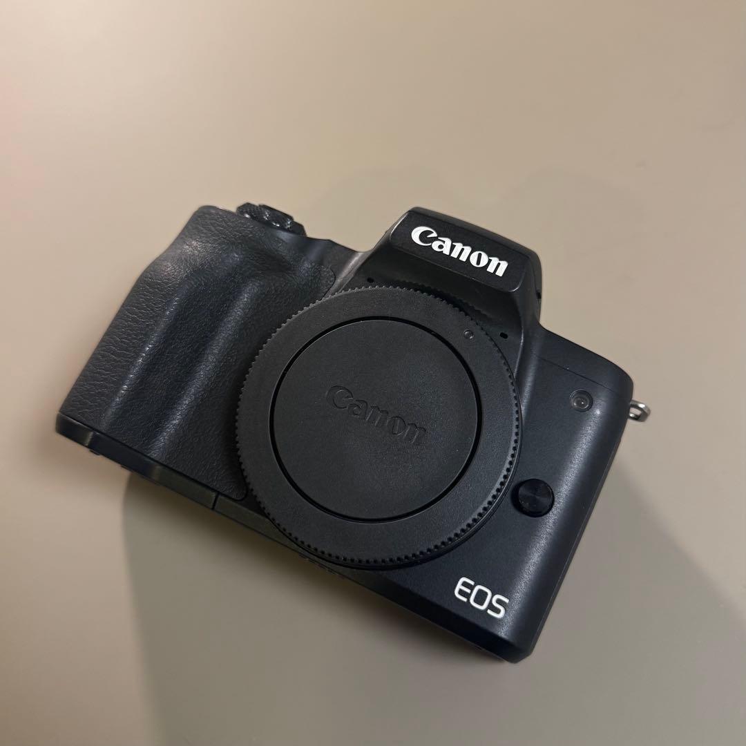 Canon EOS Kiss M ダブルレンズキット