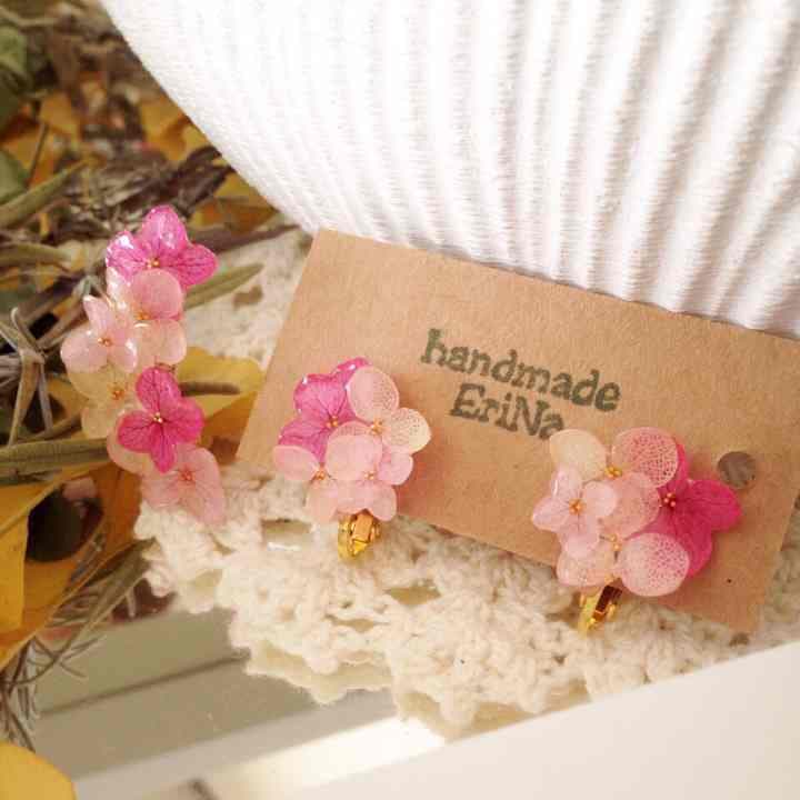 2600円可愛すぎるイヤリングとカフ ウエディング成人式 ファー セーター七五三