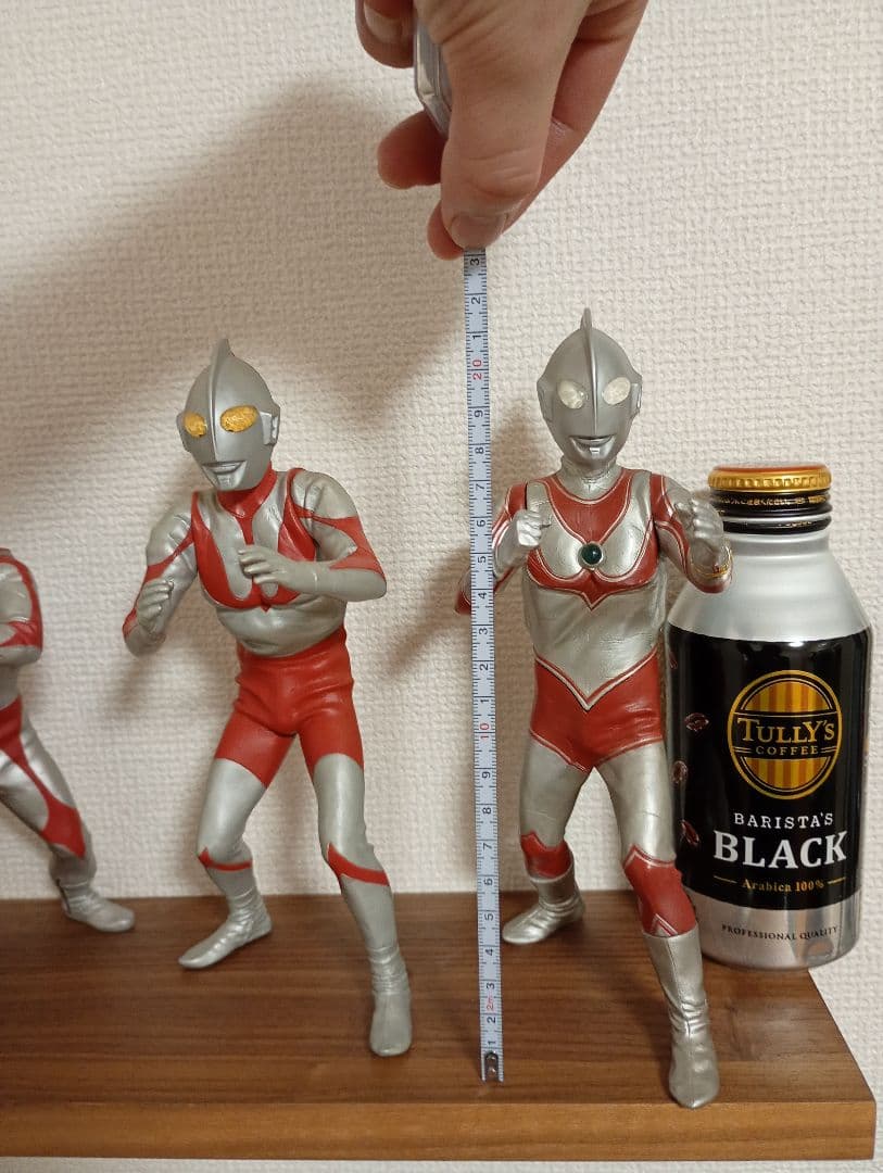 ウルトラマンフィギュア 4体セット　メーカー不明
