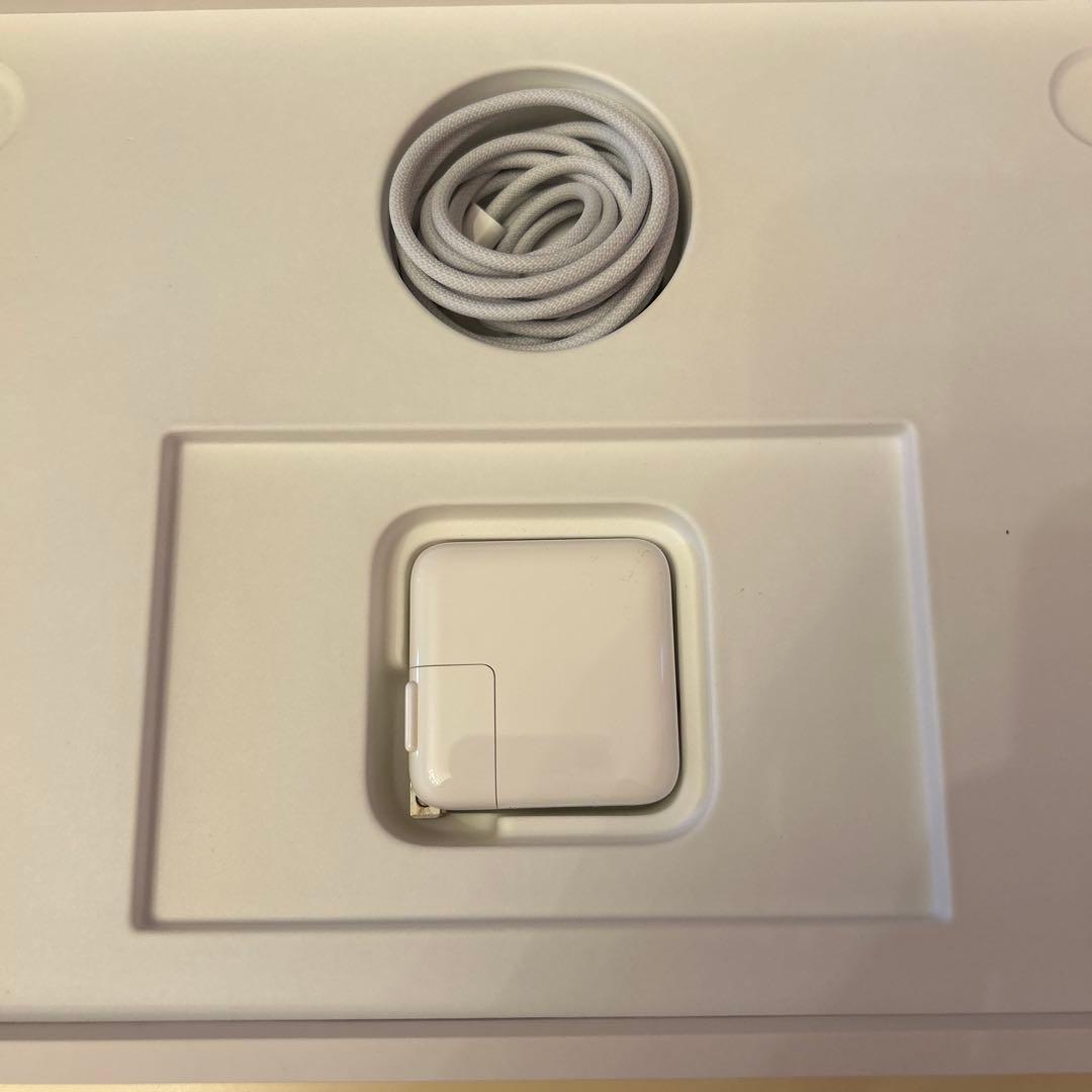 MacBook Air M3 13.6インチ 8GB 256GB シルバー 美品