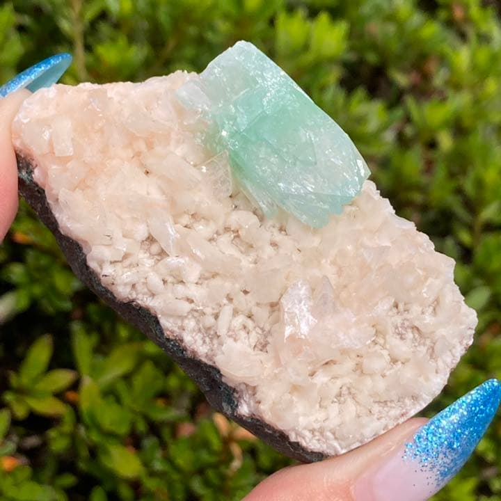 グリーンアポフィライト 原石