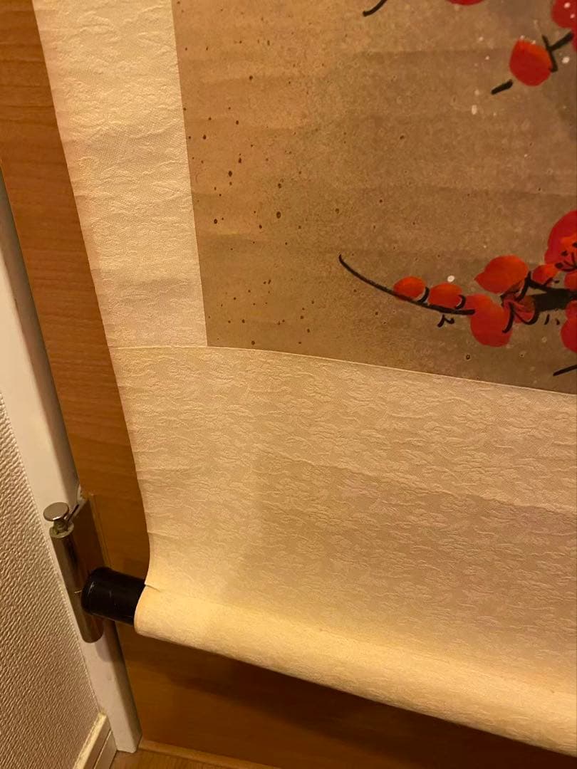 中国美術 紅梅報春落款有 掛軸 年代物