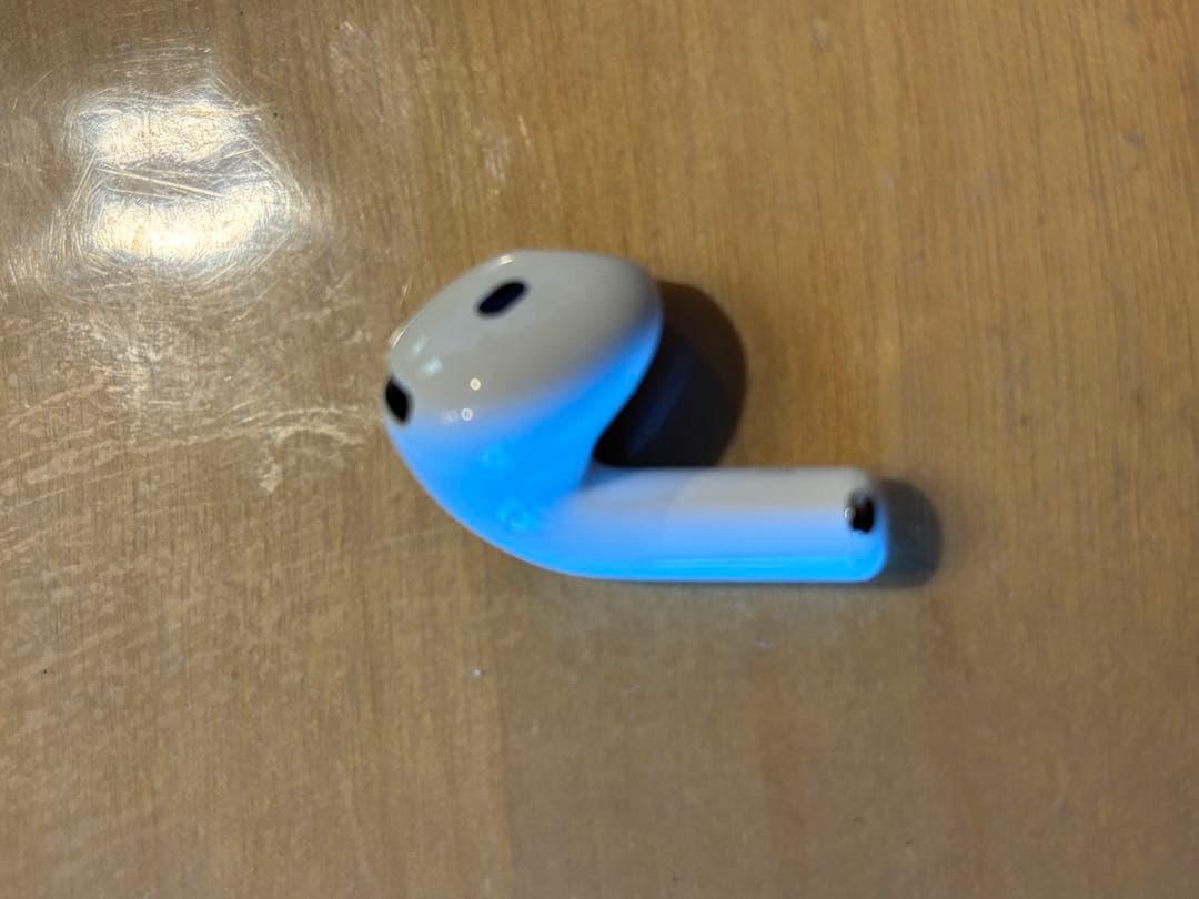 Apple AirPods 4 左耳のみ A3056 ANC ノイキャン有り