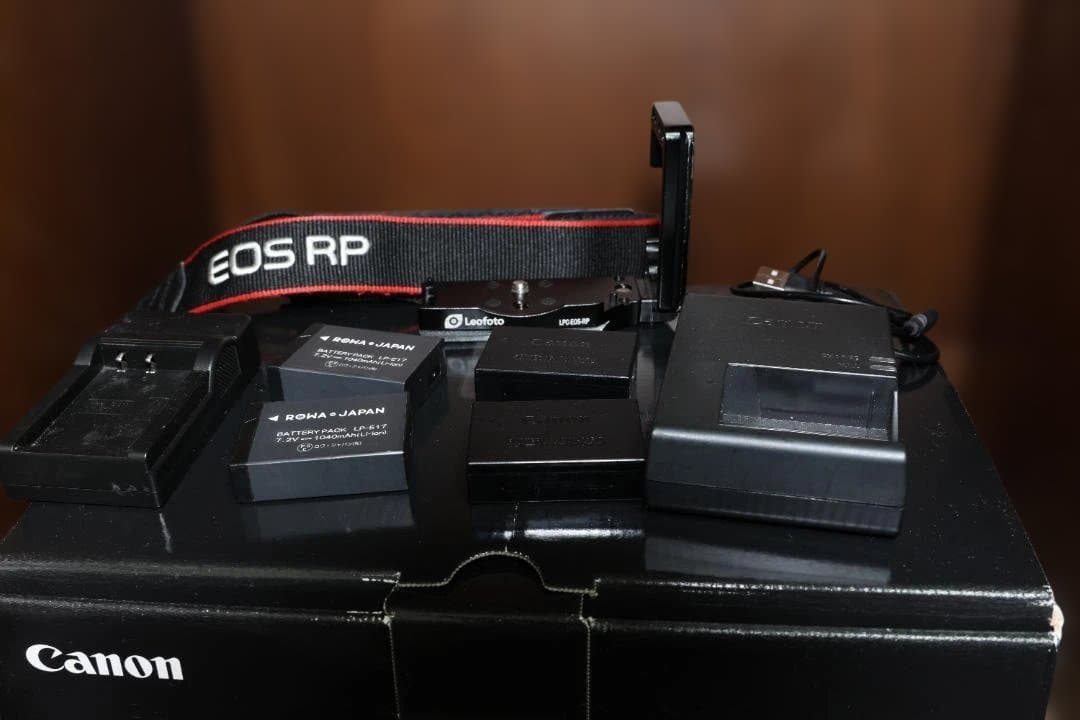 Canon EOS RP ミラーレス一眼カメラ